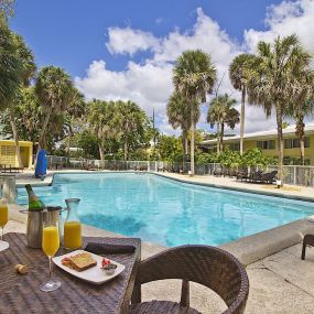 Miami Lakes Hotel and Golf Pool