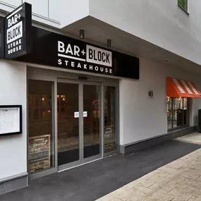 Bild von Bar + Block Steakhouse London Sutton