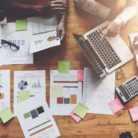 We offer payroll solutions that meet your business’s
needs and enable you to spend time doing what you
do best–running your company.