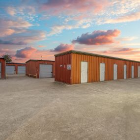 Whether you need storage for your personal belongings or commercial storage or mini warehouse space, AAA Industrial Park Storage is here to make your storage experience convenient and affordable.