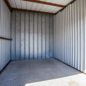 Big or small, we store it all! Choose the storage unit size you need to fit your belongs and your budget.