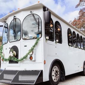 White Trolley for Weddings in Chicagoland