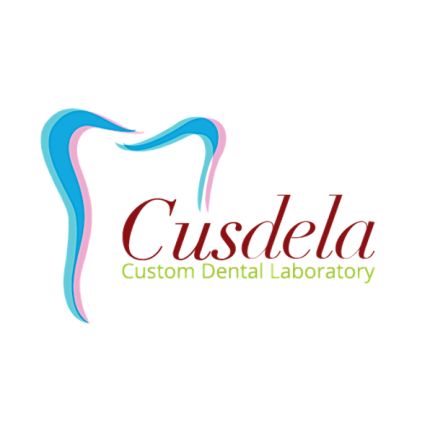 Logotipo de Cusdela Dental Lab