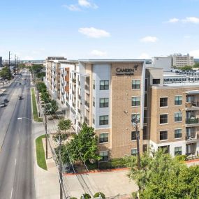 View of Camden Lamar Heights along North Lamar