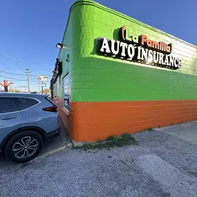 Bild von La Familia Auto Insurance