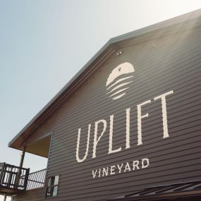 Bild von Uplift Vineyard