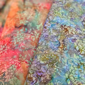 Drool worthy batiks!! What color do you like better? Pink or Blue? We love both!????????????