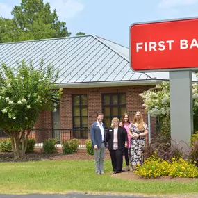 Bild von First Bank - Bennett, NC