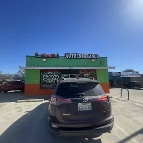 Bild von La Familia Auto Insurance
