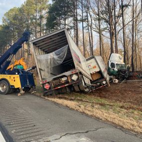 Multi-Generational Reliable 24-Hour Towing!