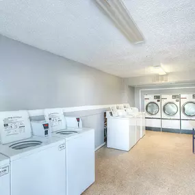 Bild von Windbury Apartments Homes