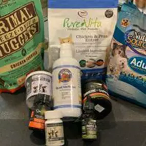 Does your pet need nutritional advice consultations? Paw Print Pantry provides access to organic, premium, and raw diets, and a wide range of holistic supplements for companion animals.