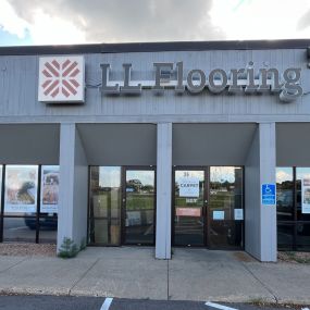 LL Flooring #1042 Blaine | 36 County Road 10 NE | Storefront