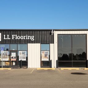 LL Flooring #1156 Amarillo | 2008 S Soncy Road | Storefront