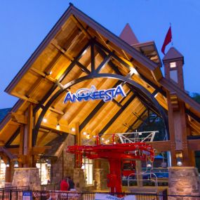 Anakeesta Theme Park. Relax, play, and enjoy the beauty of the Smoky Mountains with your family, all in the magical treetop setting of Firefly Village on Anakeesta Mountain.