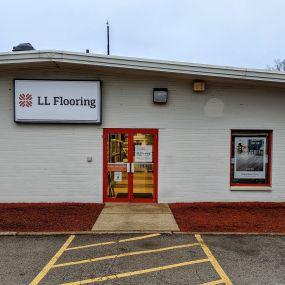 LL Flooring #1214 Youngstown | 7661 South Avenue | Storefront