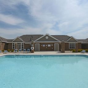 Hunters Pond Apartment Homes Pool