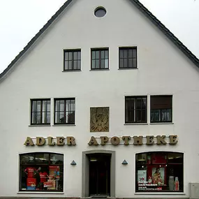 Aussenansicht der Adler-Apotheke