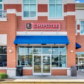 Chipotle restaurant next to Camden College Park