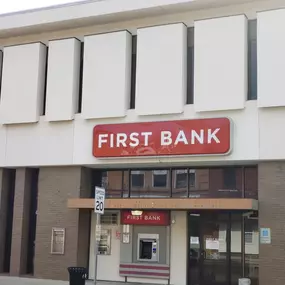 Come visit the First Bank Fairmont team today. Local service, expert financial advice, flexible rates, and convenient mobile options.