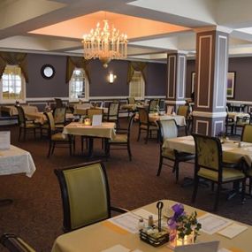 Traditional Dining Room with Restaurant-Style Dining