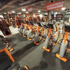 Basic-Fit Berkel en Rodenrijs Nieuwstraat 24/7 - cardio