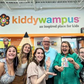 kiddywampus, Toy store in MN