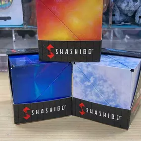 New Shashibo alert ???? these new Shashibos have a really cool shiny tint to there sides to provide a really cool optical illusion effect!