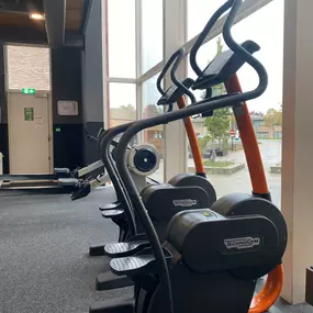 Basic-Fit Papendrecht Burg. Keijzerweg 24/7 - cardio zone