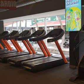 Basic-Fit Vlaardingen Hoogstraat 24/7 - cardio