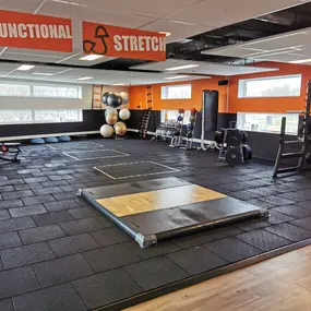 Basic-Fit Alphen aan den Rijn Sportlaan 24/7 - free weight zone