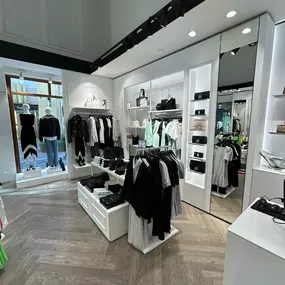 Bild von KARL LAGERFELD Outlet