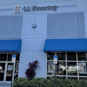 LL Flooring #1226 Port Saint Lucie | 317 N.W. Peacock Blvd | Storefront