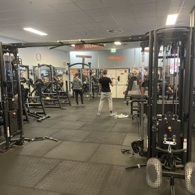 Basic-Fit Amsterdam WFC - free weight zone