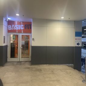 Basic-Fit Amsterdam WFC - entree