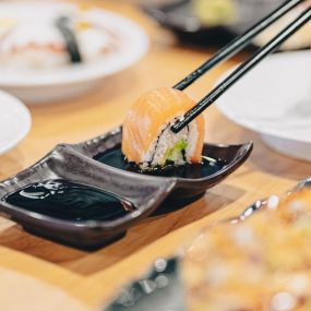 Bild von Mikami Bar & Revolving Sushi, Convoy San Diego