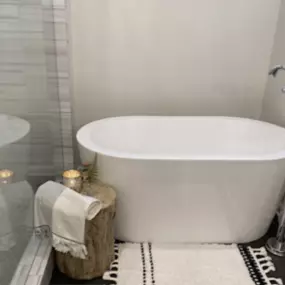 Whether you are remodeling a small guest bathroom, the kid’s bathroom, or your primary bathroom, CrewPros Nashville can handle any remodeling job, large or small.