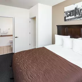 Two Bedroom Suite - 2 Queen Beds