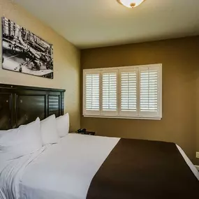 Two Bedroom Suite - 2 Queen Beds