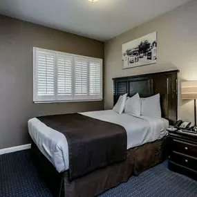 Two Bedroom Suite - 2 Queen Beds