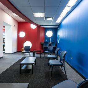 Tire Discounters Independence, KY Waiting Area