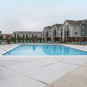 Heatherwood Apartments Pool