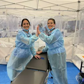 It's amazing how serving together can be such a bonding and uplifting venture! Even when you set out to GIVE, somehow you still end up receiving. ☺️ 
Throwback to early November when our team had the opportunity to serve with the Remote Area Medical clinic at the Butler Intermediate High School. ????
Pictured here is our Expanded Function Dental Assistant, Chelsea, with our Associate Dentist, Dr. Cybelle Pereira. ????????