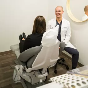 This friendly face is Dr. Andrew Ciesielski — known by all as “Dr. Andy”. ☺️ Dr. Andy is known for his genuine, caring demeanor. He takes great measures to set our patients at ease and provide quality, gentle dental care. ????✨
Whether you visit Butler or Middlesex office, we hope you get to meet Dr. Andy when you are in the office next! ????????
????: Christian @ Butler County Chamber of Commerce