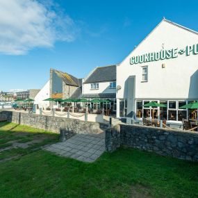 Cookhouse + Pub Restaurant