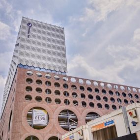 Premier inn Manchester City Centre (Princess Street) exterior