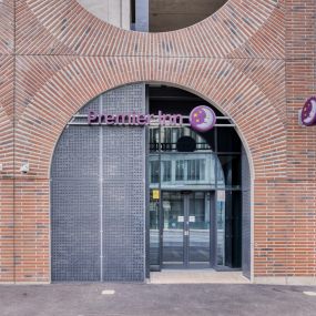 Premier inn Manchester City Centre (Princess Street) exterior