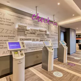 Premier inn Manchester City Centre (Princess Street) reception