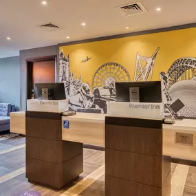 Premier inn Manchester City Centre (Princess Street) reception