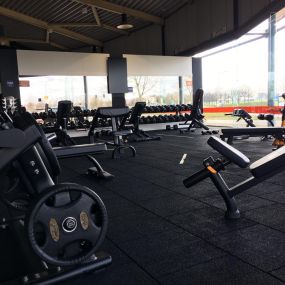 Basic-Fit Sittard Limbrichterweg 24/7 - free weight zone